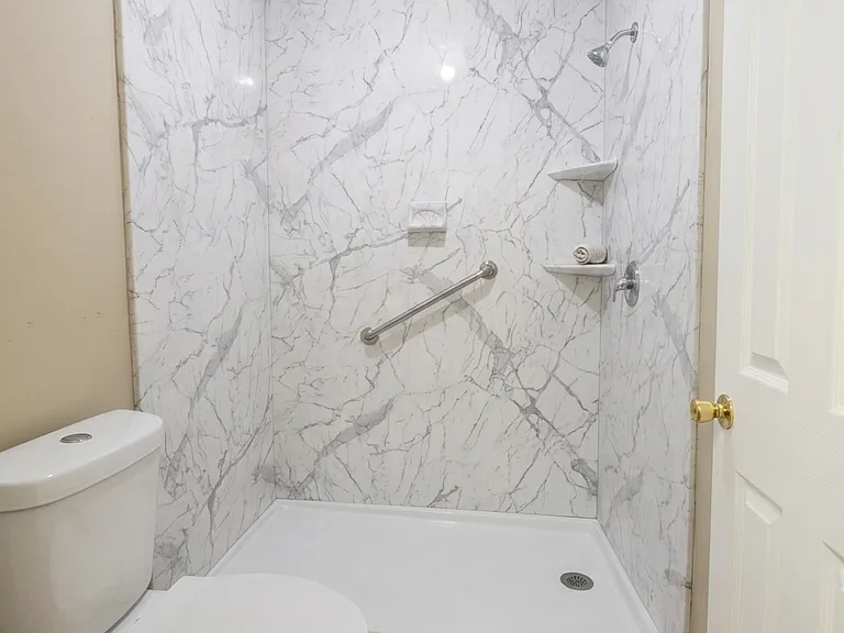 314 Country Club Dr — Photo 9