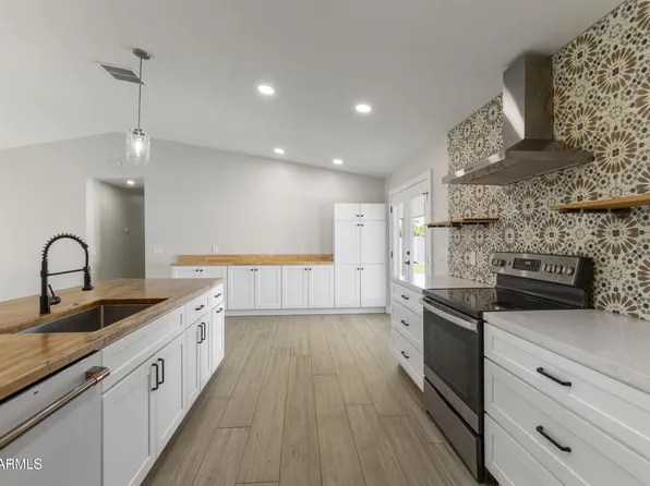 6802 E BEVERLY Lane, Scottsdale, AZ 85254