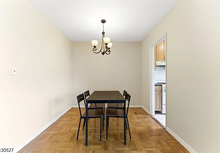 415 Claremont Ave — Photo 13