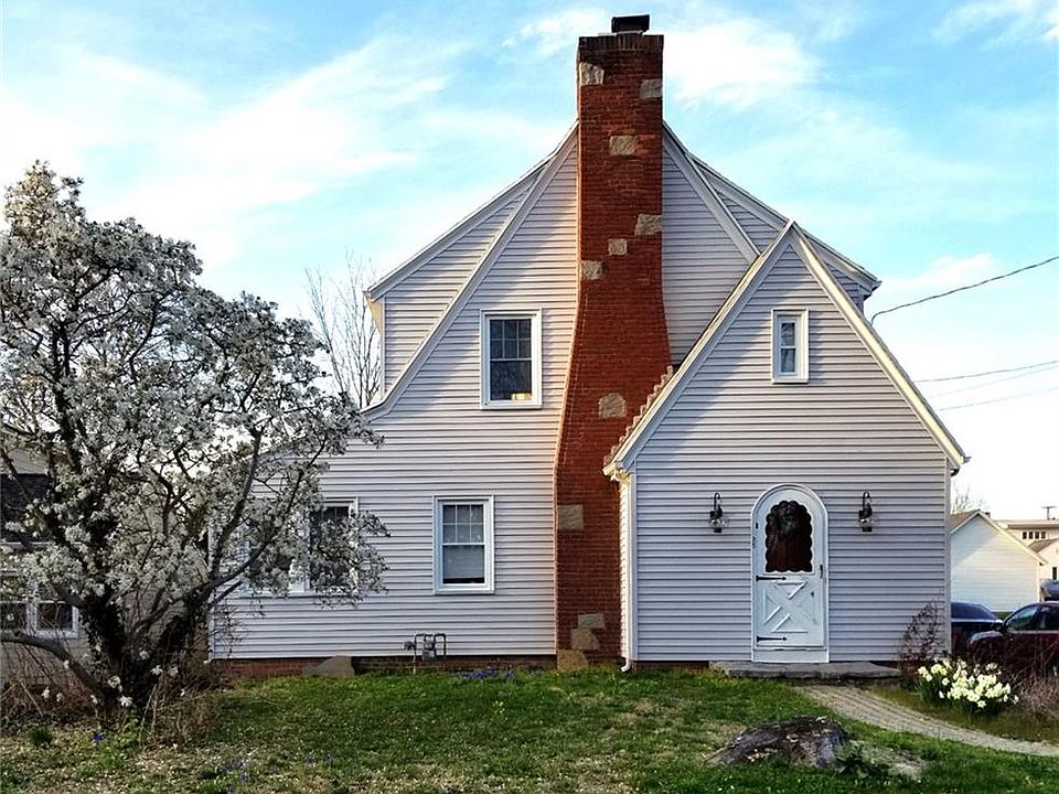 1st image of 35 Stannard Ave