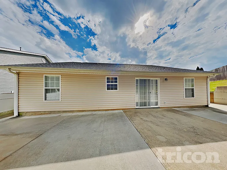 110 Kingscreek Dr — Photo 18
