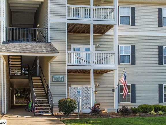 2nd image of 422 McKenna Cir