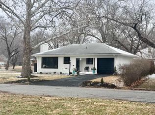 1250 SW Collins Ave, Topeka, KS 66604