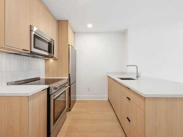 499 President Street image 6 of 35