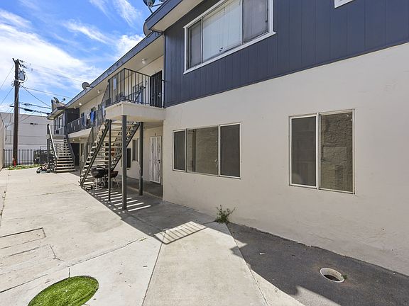 4th image of 3877 Menlo Ave APT 7