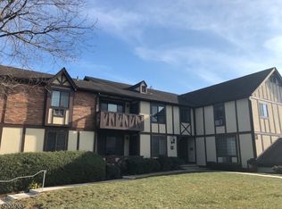 17A Canterbury Rd #A, Chatham, NJ 07928