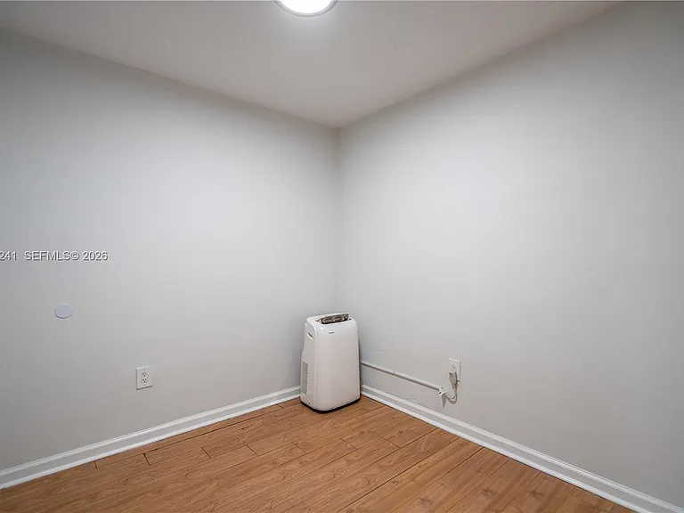7931 East Dr #204 — Photo 18