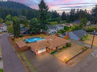 14556 SE Bush St, Portland, OR 97236