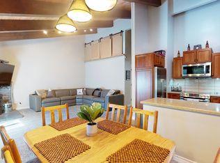 3199 Chateau Rd #2, Mammoth Lakes, CA 93546