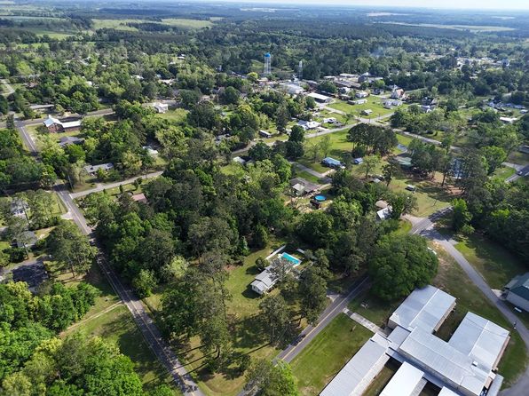 2062 W McDonald St, Pavo, GA 31778