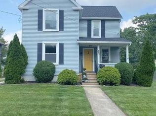 313 E Smith Rd, Medina, OH 44256