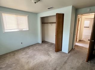 453 NE 12th St, Grants Pass, OR 97526