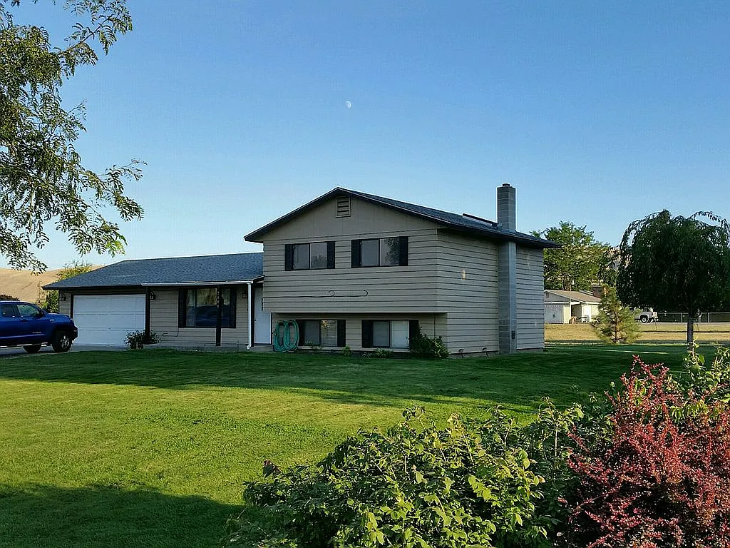 7808 Emma Ln photo 1