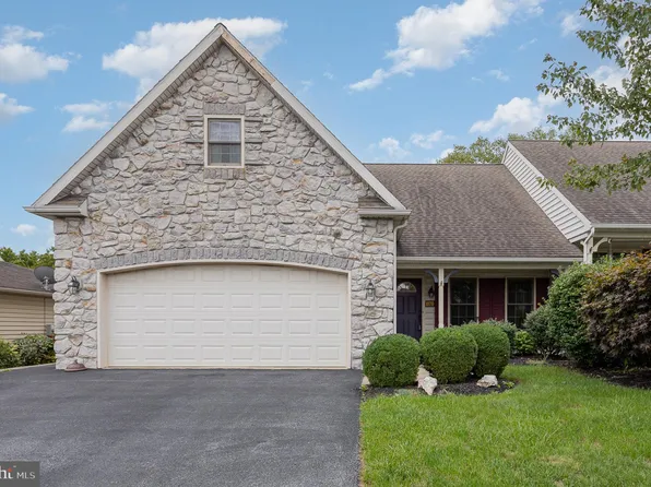 1070 Cambridge Dr, Manheim, PA 17545