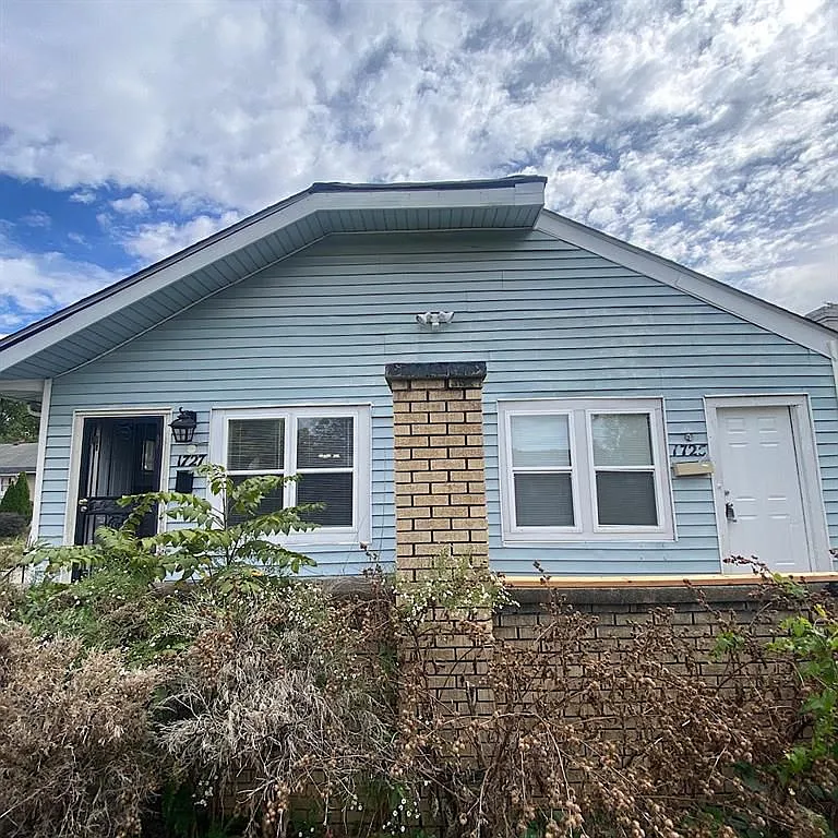 1725 N Tacoma Ave photo 1