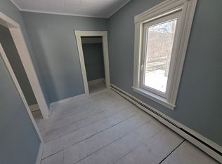 1407 Maple St FLOOR 3, White River Junction, VT 05001