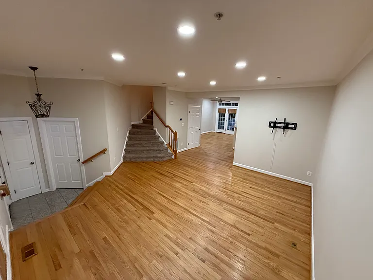 10526 Abingdon Way — Photo 4