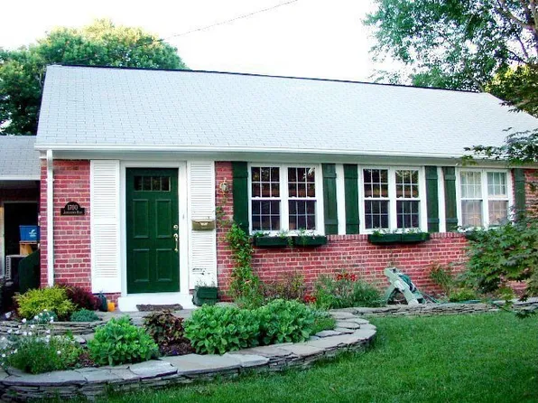 1700 Jamestown Rd, Alexandria, VA 22308