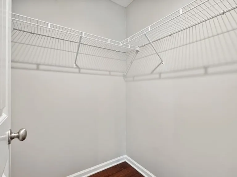 257 Williamsburg Cir — Photo 38