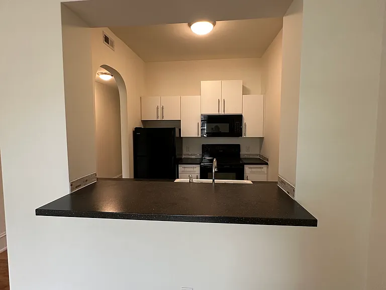 Woodruff Apartments — Photo 16