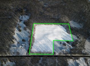 9317 Rountree Rd, Horton, MI 49246