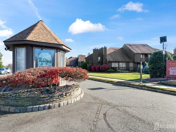 57 Westgate Dr, Edison, NJ 08820