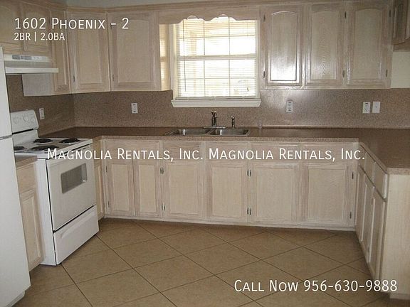 5th image of 1602 Phoenix St APT 2