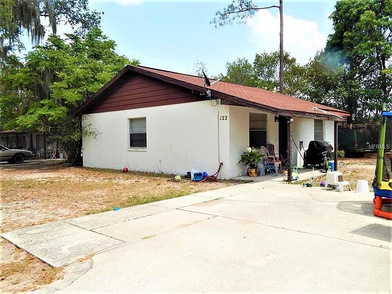 1st image of 122 Emerald Ave