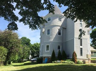 360 Pearl St #203, Burlington, VT 05401