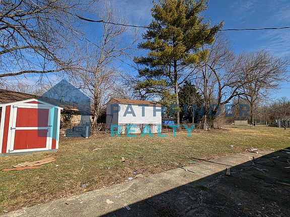 2nd image of 4711 Woodlake Dr