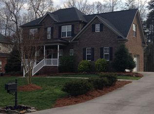 302 Southern Woods Dr, Winston Salem, NC 27107