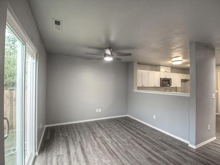 4043 Wonderwood Ln SE — Photo 22