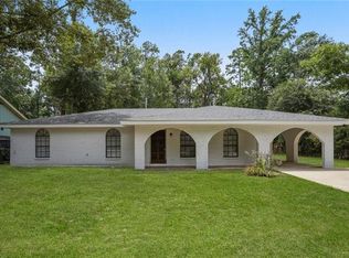 1644 Dupard St, Mandeville, LA 70448