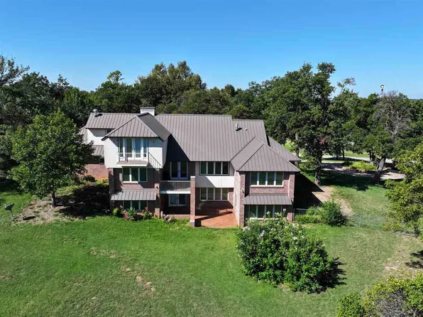 1121 N Prentice Rd, Ponca City, OK 74604