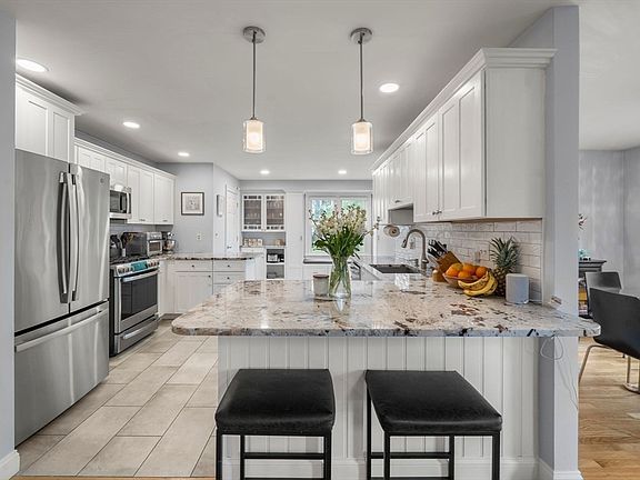 2nd image of 13 Mill St #1