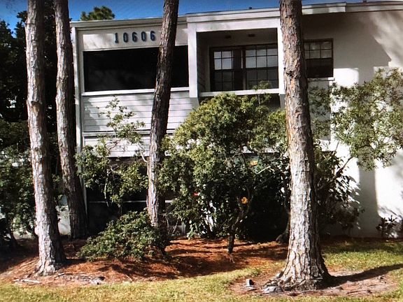3rd image of 10606 Longwood Dr APT 102