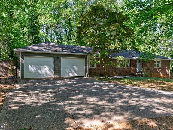 2nd image of 210 Elder Rd