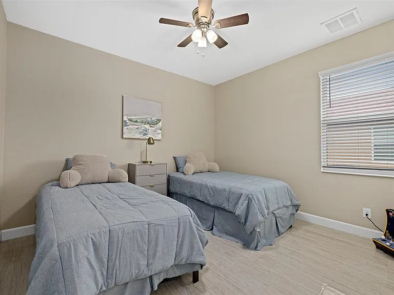 340 McCabe St — Photo 15