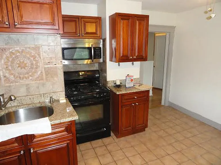 65 Dennis St #3 — Photo 4