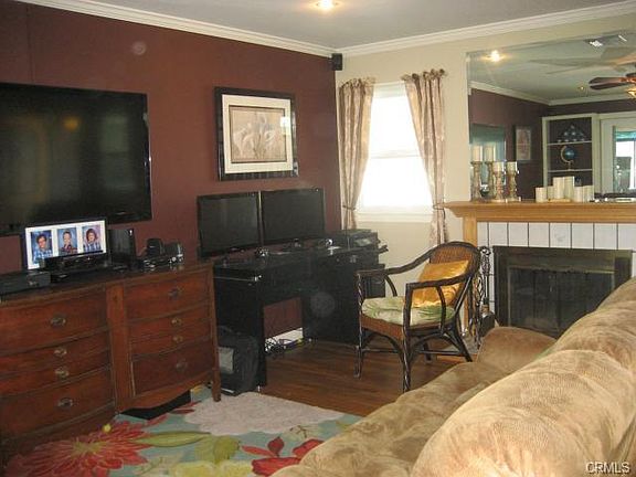 2nd image of 2026 W Forest Ln