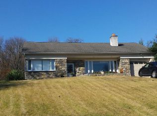 2204 Glenspring Ln, Broomall, PA 19008