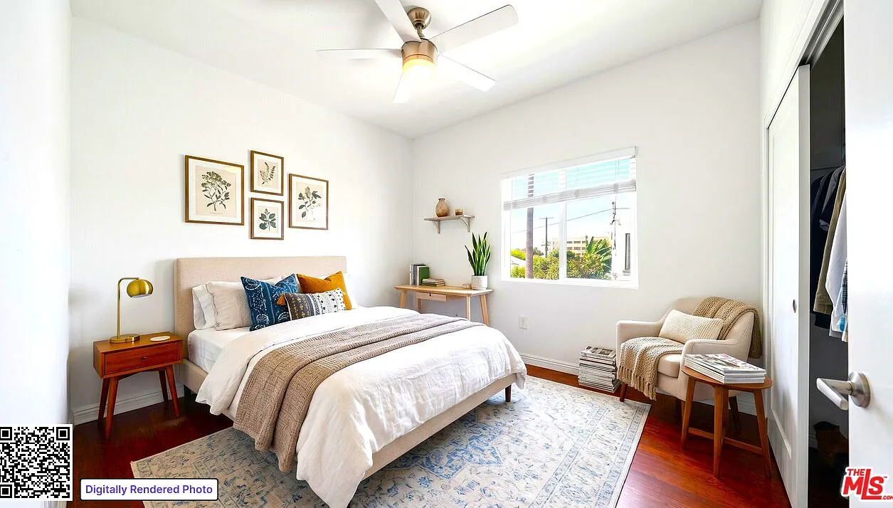 2 bed, 1.0 bath, 700 sqft, $2,350 — Photo 3