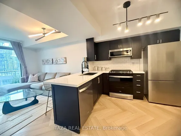 10 Navy Wharf Ct #1705, Toronto, ON M5V 3V2