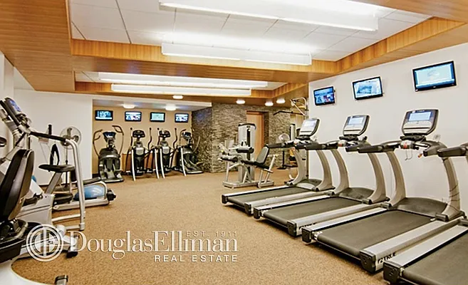 Rented by Douglas Elliman | media 22