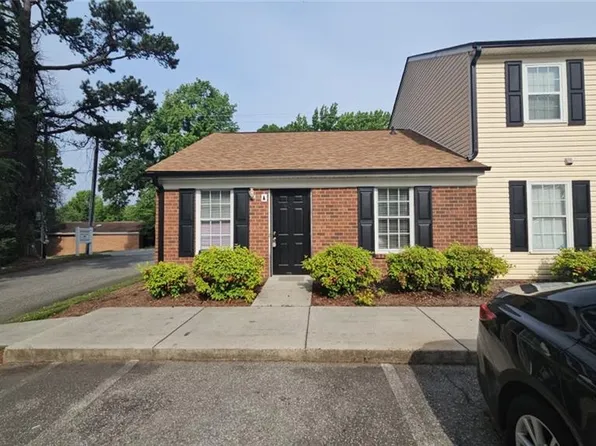 3527 Lynhaven Dr APT A, Greensboro, NC 27406