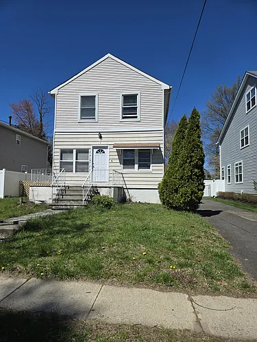 19 Myrtle Ave Photo 1