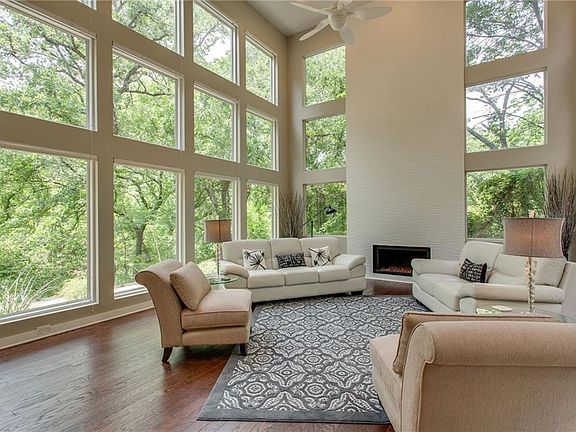 5th image of 6608 Stonehill Ct