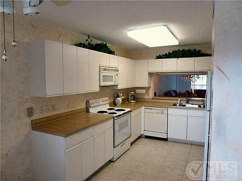 4th image of 15365 Lakes Of Delray Blvd APT J203