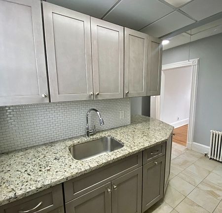 3rd image of 26 S Maple Ave #2