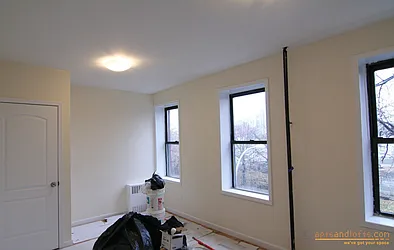 Rented by aptsandlofts.com